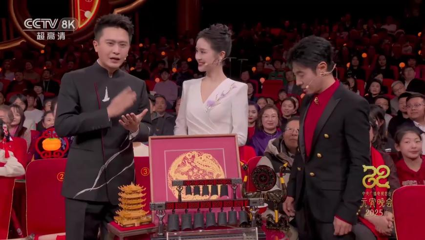 胡歌被曝迎二胎,澳门管家婆资料全部2025,确保成语解释落实的问题_静态版V6.6